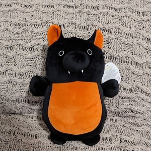 FREE w/ Purchase Binxie Hugmee 10"